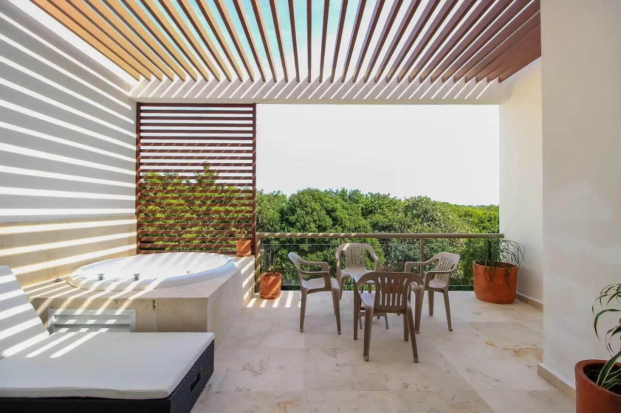 Exclusive 2 Bedrooms Penthouse With Jacuzzi And Pool Facilities Akumal 0*,